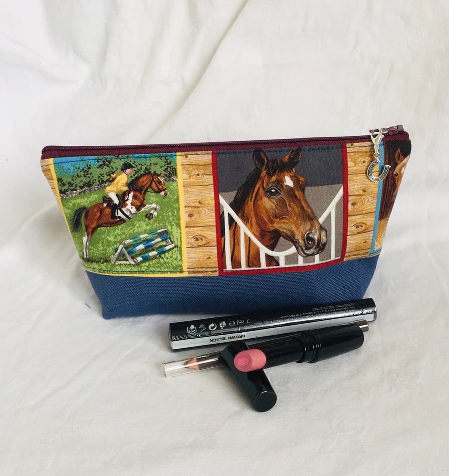 Cosmetic Bag, Small Craft Tools Zipped Pouch, Horses Make up Bag, Gift Ideas.