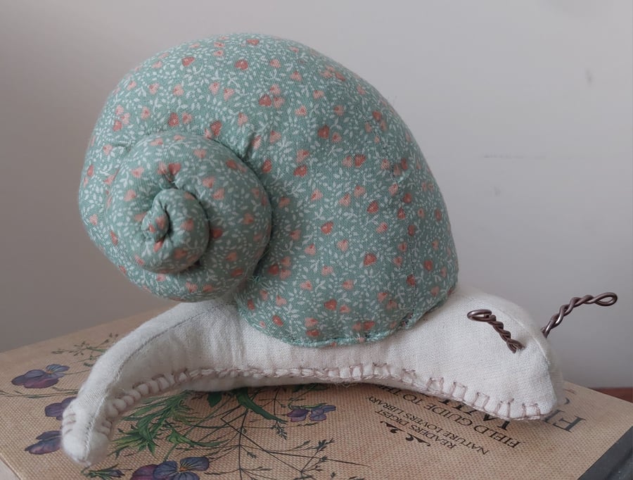 Snail fabric soft sculpture ornament decoration 
