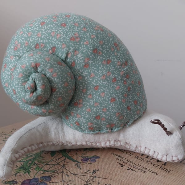 Snail fabric soft sculpture ornament decoration 