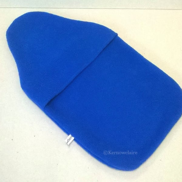 Hot water bottle cover in blue fleece, lovely and warm, hot bottle cozy