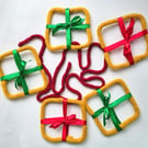 Christmas present garland Free Postage