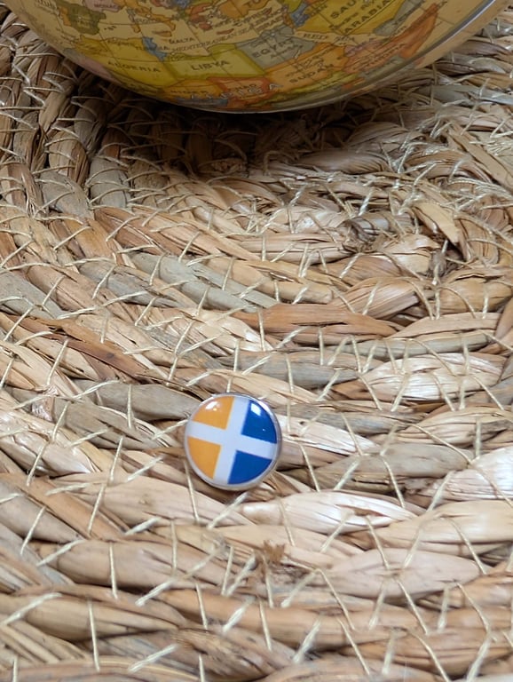 Isles of Scilly Flag Map Pin – UK Travel Map Push Pin for Wooden Maps, map pin