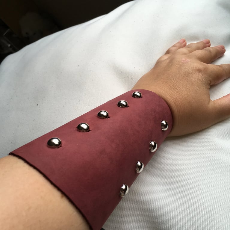Small Pair:  Mauve - Burgundy Coloured Leather Bracers with Studs - Spots
