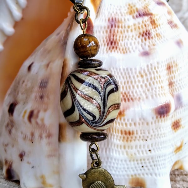 Lampwork glass with Agate gemstone & bronze ROBIN charm pendant necklace