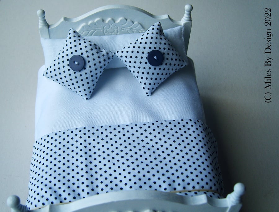 White & Blue Polka Dot Dolls House Bedding Set