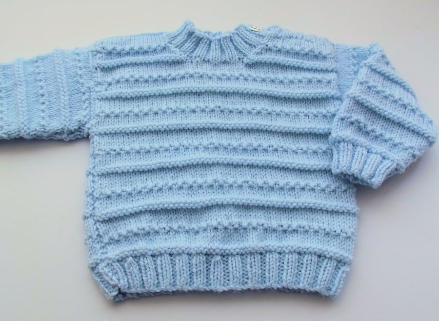 Babies Handknitted Jumper Sweater, Pale Blue, 0 to 3 months, hm147