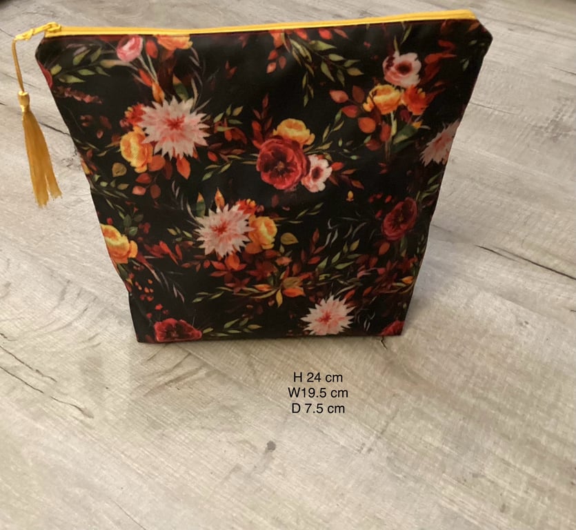 Make up bag waterproof  floral