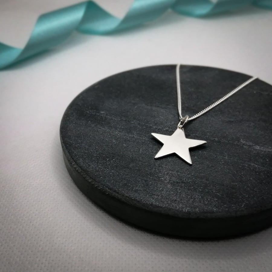 Simple Star Pendant. Medium. Sterling Silver