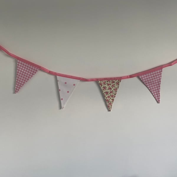 Pink Cotton Bunting. (009)