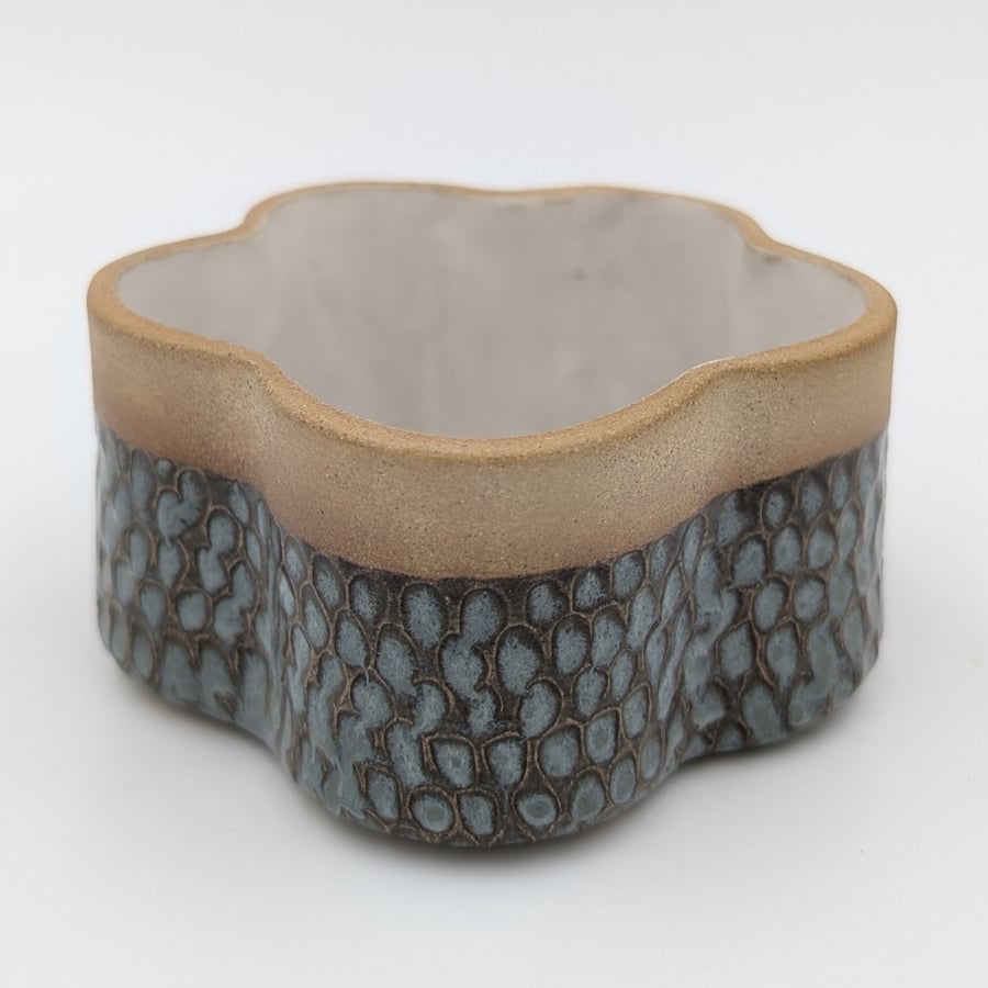 Asymmetric 'Flower' shaped dish