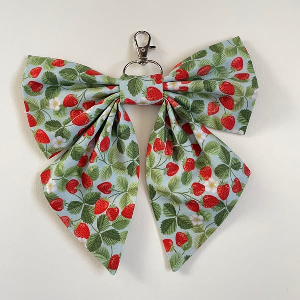 Strawberry Green Accessory Bow