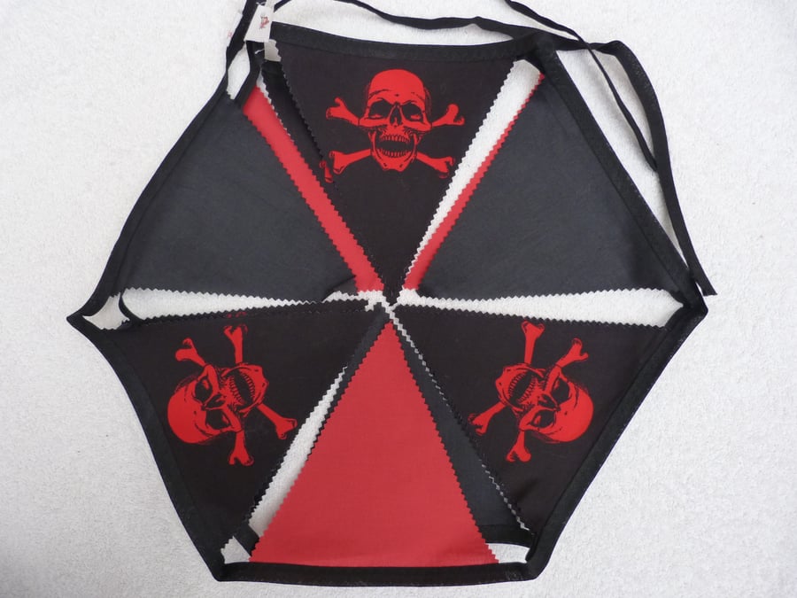Red and Black Skull and Crossbones Bunting. 3.5 m in length and 12 flags.