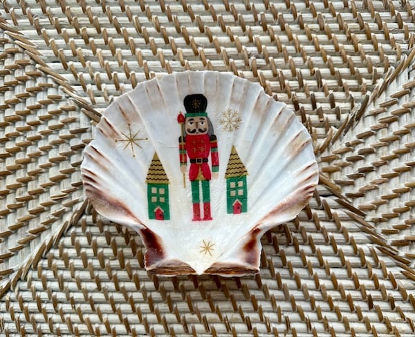 The Nutcracker Christmas Scallop Shell 
