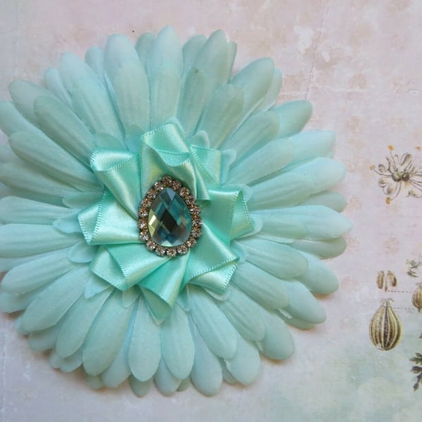 Pale Aqua Blue Daisy Flower Satin Crystal Brooch Pin Corsage Wedding Gift 