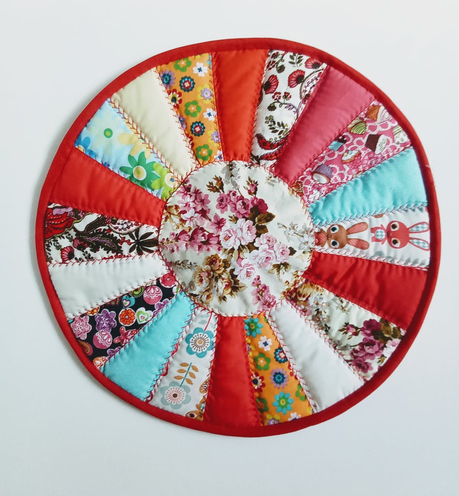 Red Placemat, Table mat, quilted, patchwork, table centrepiece, home decor