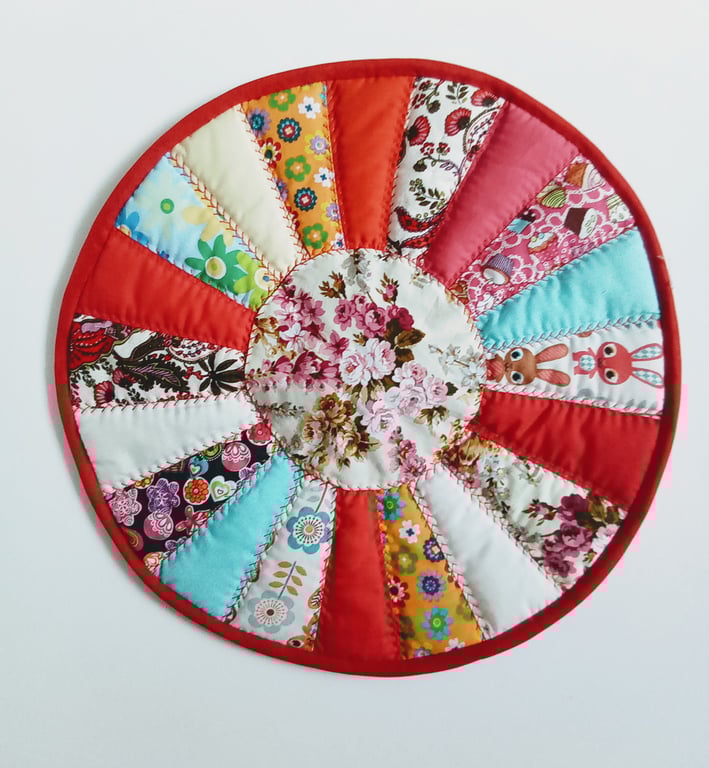 Red Placemat, Table mat, quilted, patchwork, table centrepiece, home decor