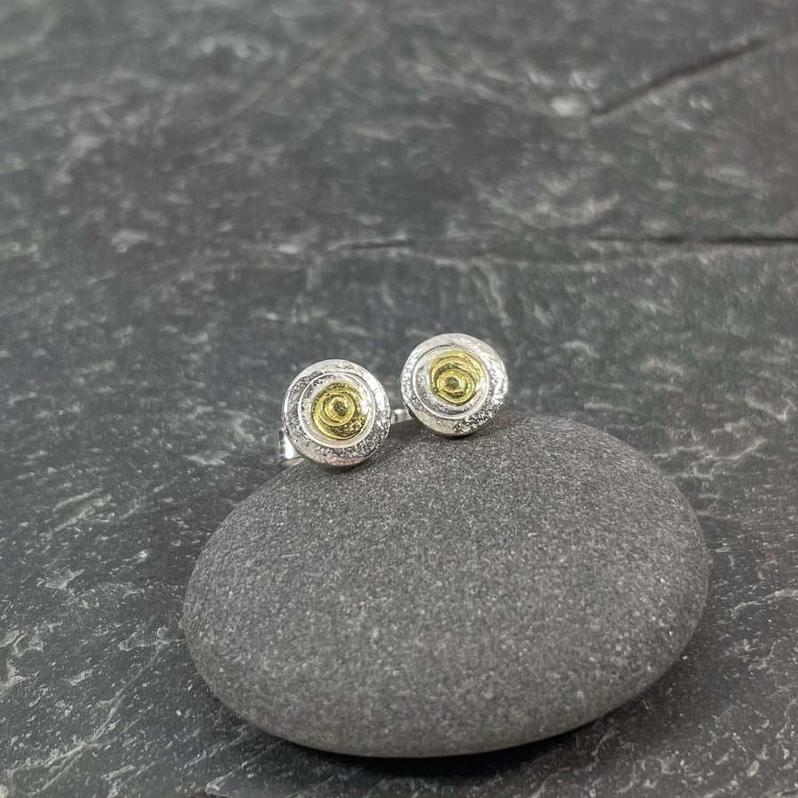 Small circle studs in silver and gold