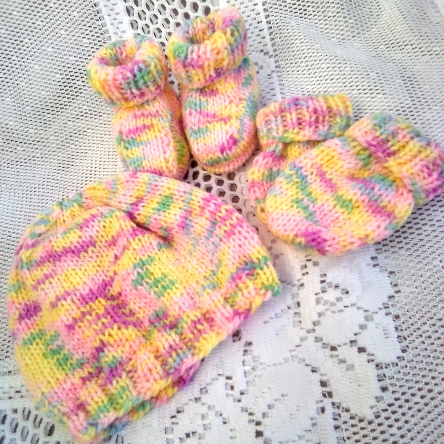 Variegated Pink and Yellow 3 Piece Hat Set for Baby, Baby Shower Gift