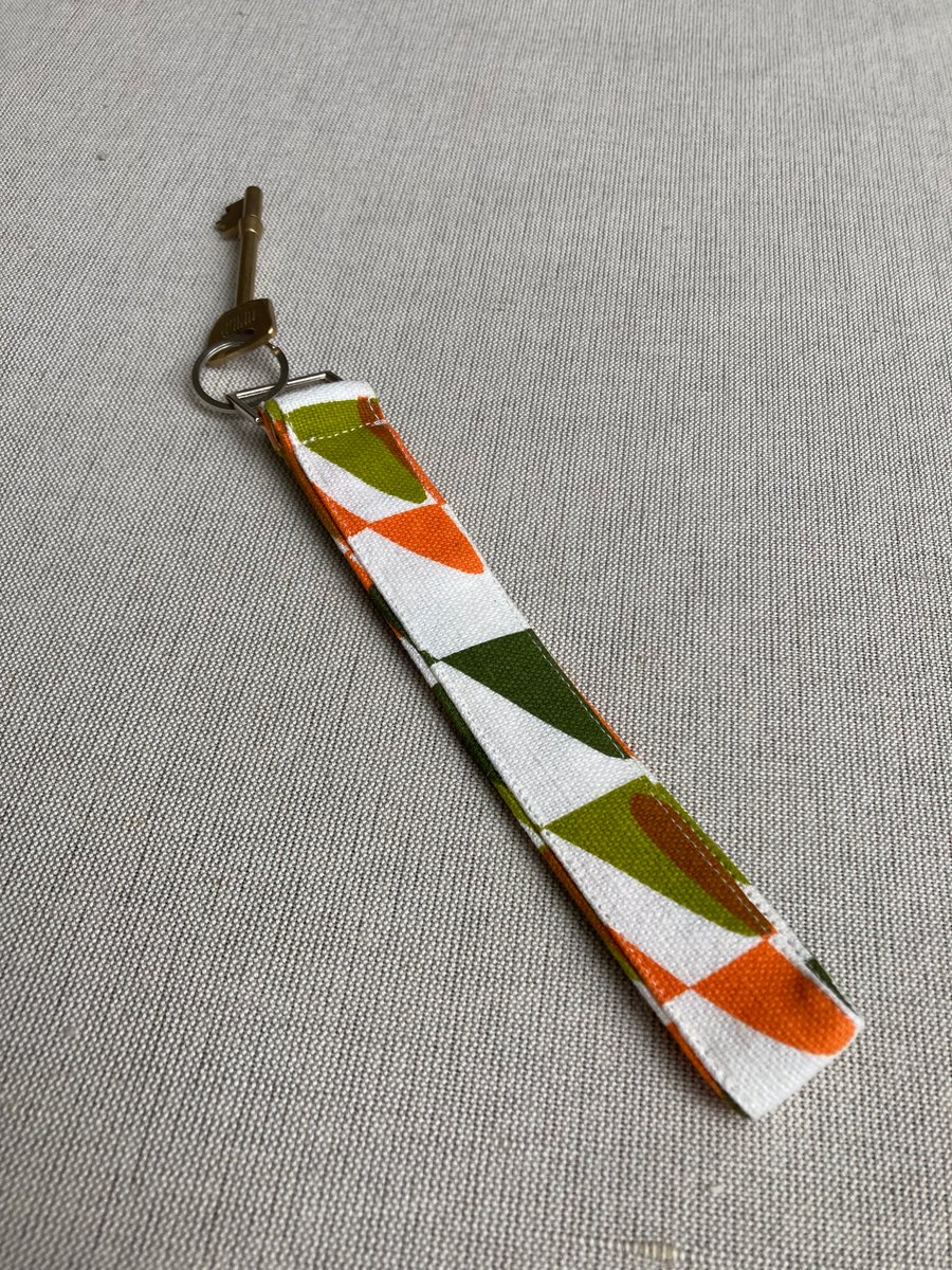 Perfectly Imperfect - Linen fabric Key ring - Key loop Green, orange