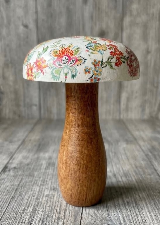 Mango Wood Toadstool 15cms