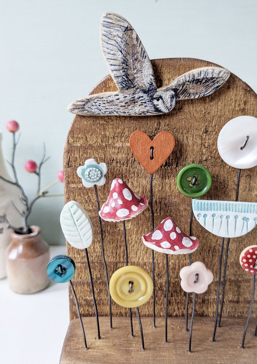 Wildlife Garden with Owl in Wood and Clay