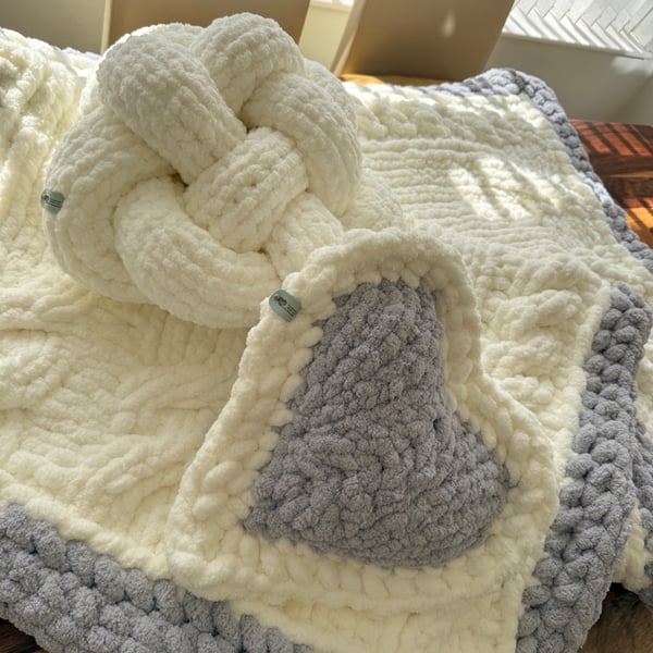 Handmade Silver Lining Throw and Cushions Set