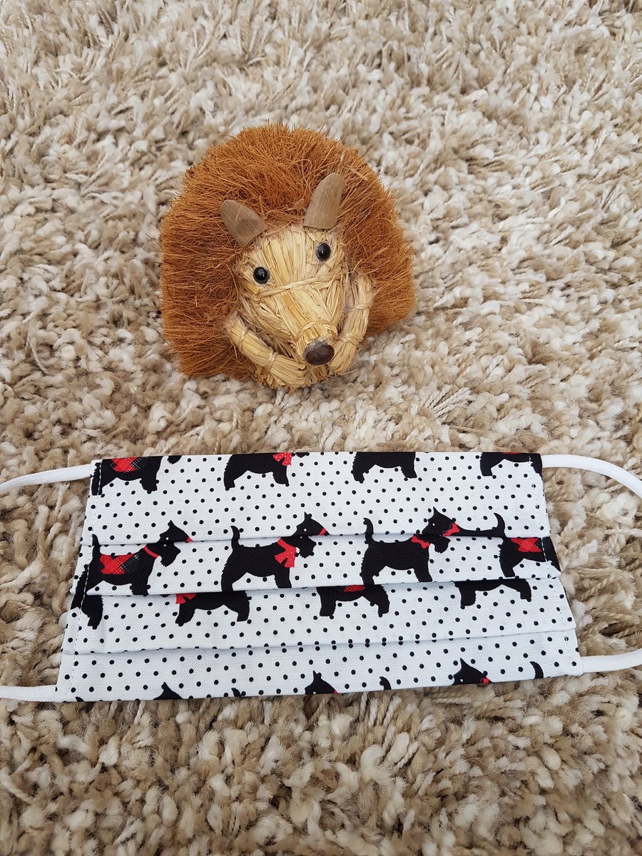 Small Adult or Teenager face covering – Scottie and spot print 