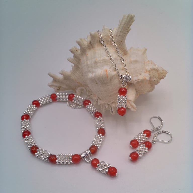 Cherry Red Round Glass Beads and Silver Snowflake Spacers 3 Piece Jewellery Set