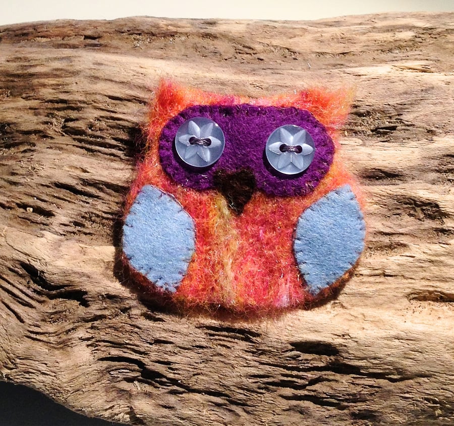Cute Felt Owl Brooch - UK Free Post