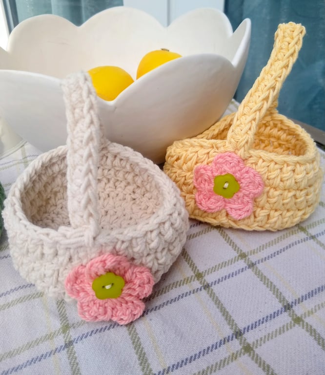 Crochet Easter Baskets 