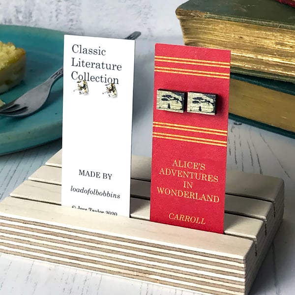 Classic Literature - Alice in Wonderland Cheshire Cat Silhouette Stud Earrings