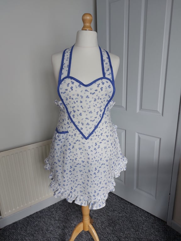 1940's retro style sweetheart apron 