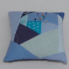 Large pin cusion patchwork in Blue