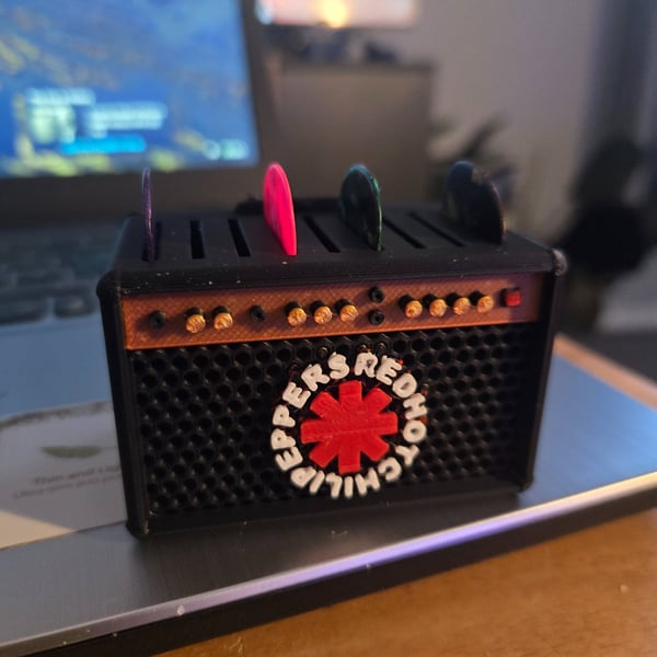 Guitar pick holder 