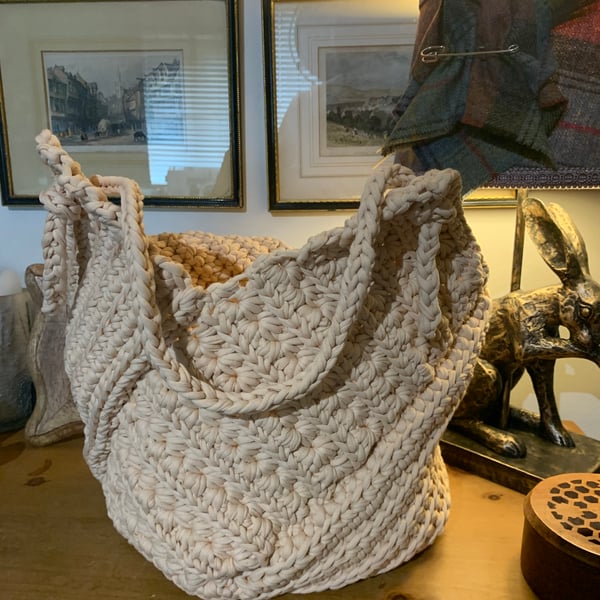 Cream Crochet Handbag