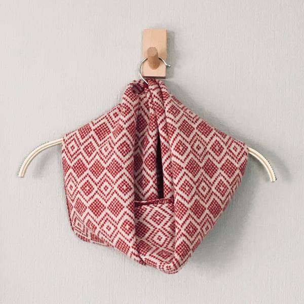 Cowl infinity scarf merino lambswool natural white berry red