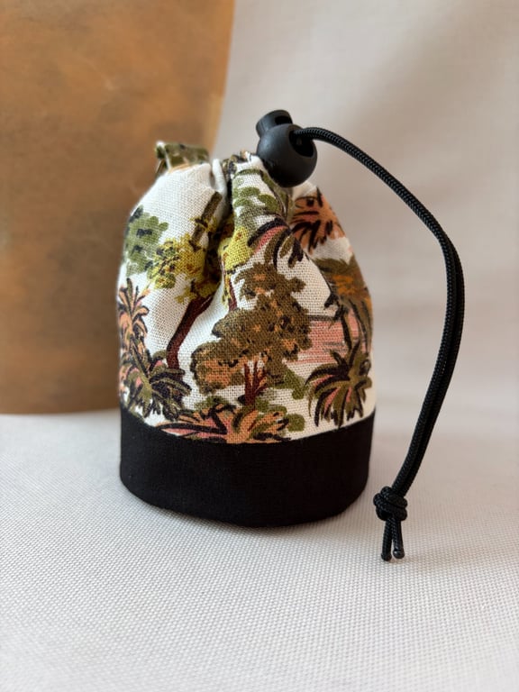 Desert Island Dog Treat Pouch - Handmade Training Bag, Wipe Clean Lining