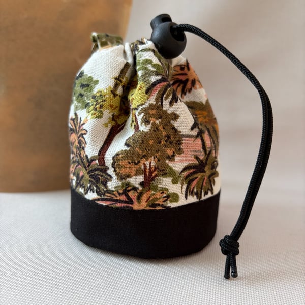 Desert Island Dog Treat Pouch - Handmade Training Bag, Wipe Clean Lining