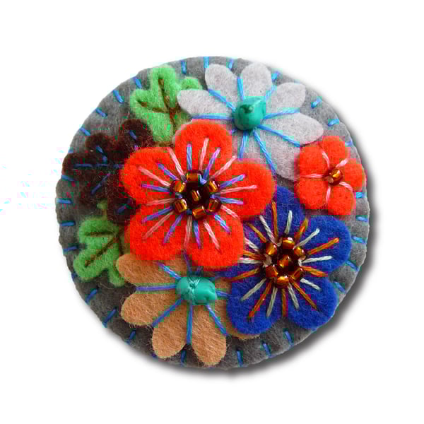 FB136  - Japanese Art Inspired Handmade Mini Felt Brooch - GREY