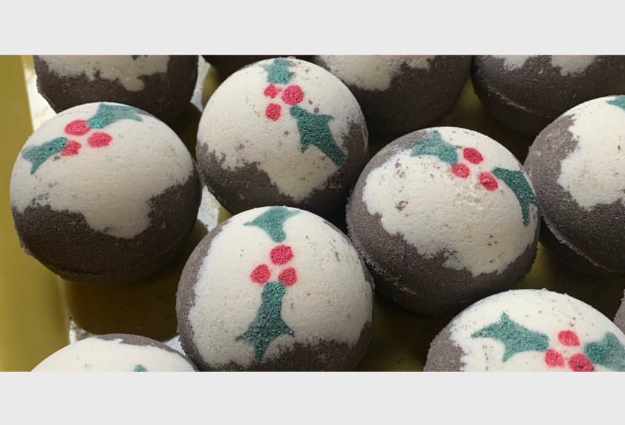 Christmas pudding Bath bomb