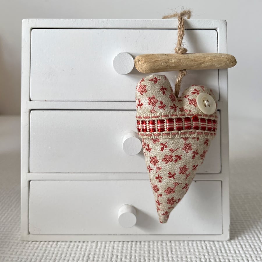 Driftwood Hanging Heart Decoration