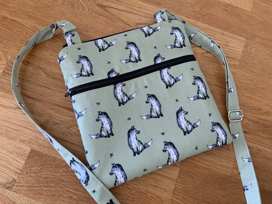 Cross Body Bag Shoulder Bag Hand Bag Zipped Folksy