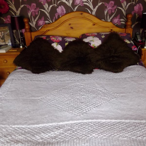 Super Chunky Hand-Knitted Throw