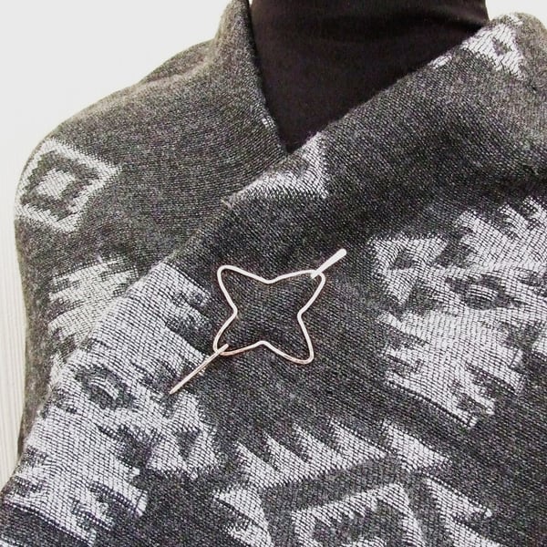 Shawl Pin, Copper Star Clasp Cloak Pin