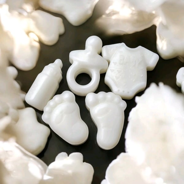 Handmade wax melts Assorted Baby Shaped melts 4 packs Highly Scented 