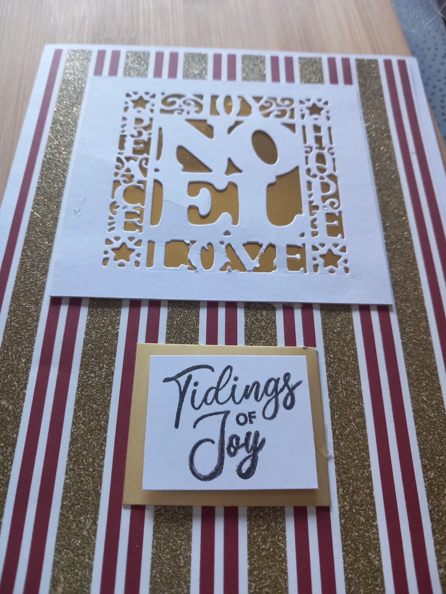 Christmas cards, pack of 5 traditional themed cards