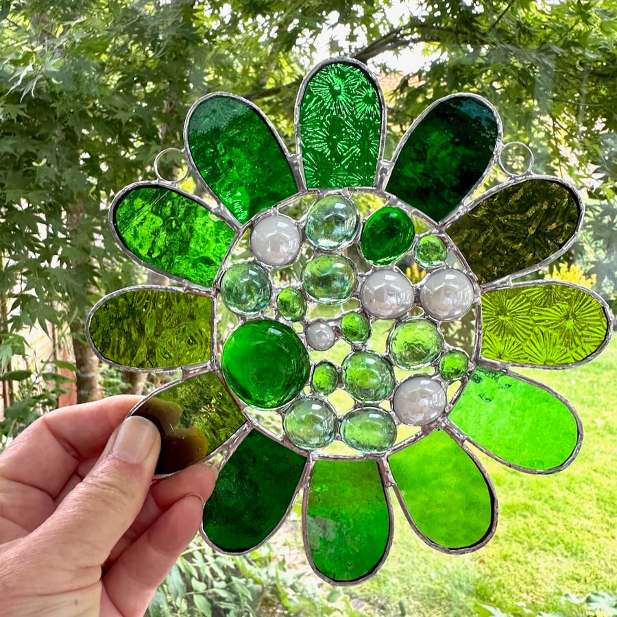Stained Glass Bead Daisy Suncatcher - Handmade Window Decoration - Green