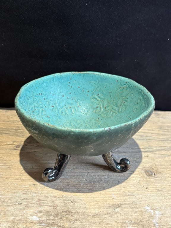 Perfectly Imperfect Textured Tripod Bowl Jewellery & Trinkets