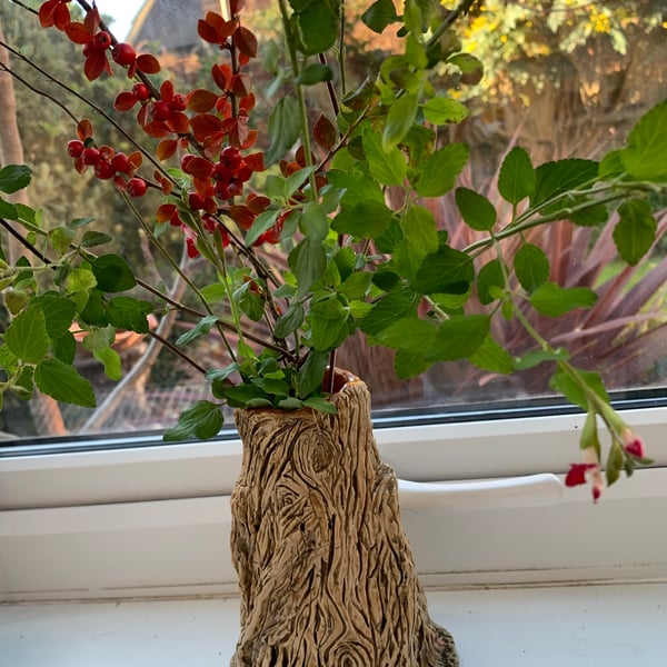 Vase inspired by tree bark