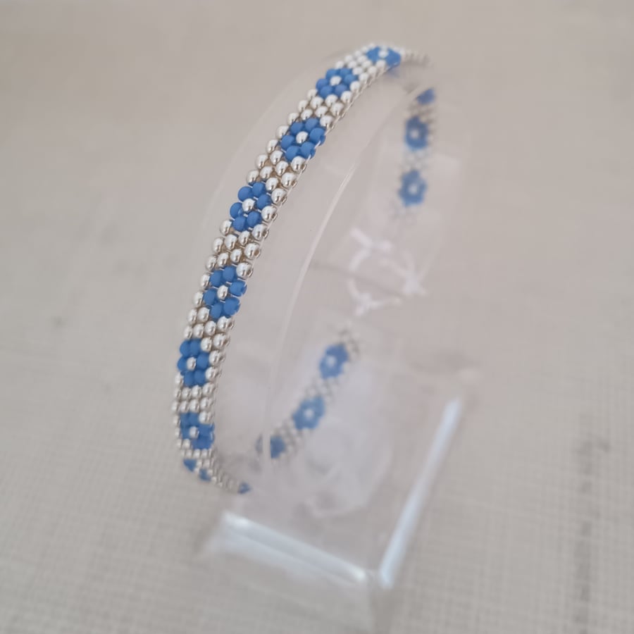 Soft Blue and Silver Daisy Seed Bead Bracelet